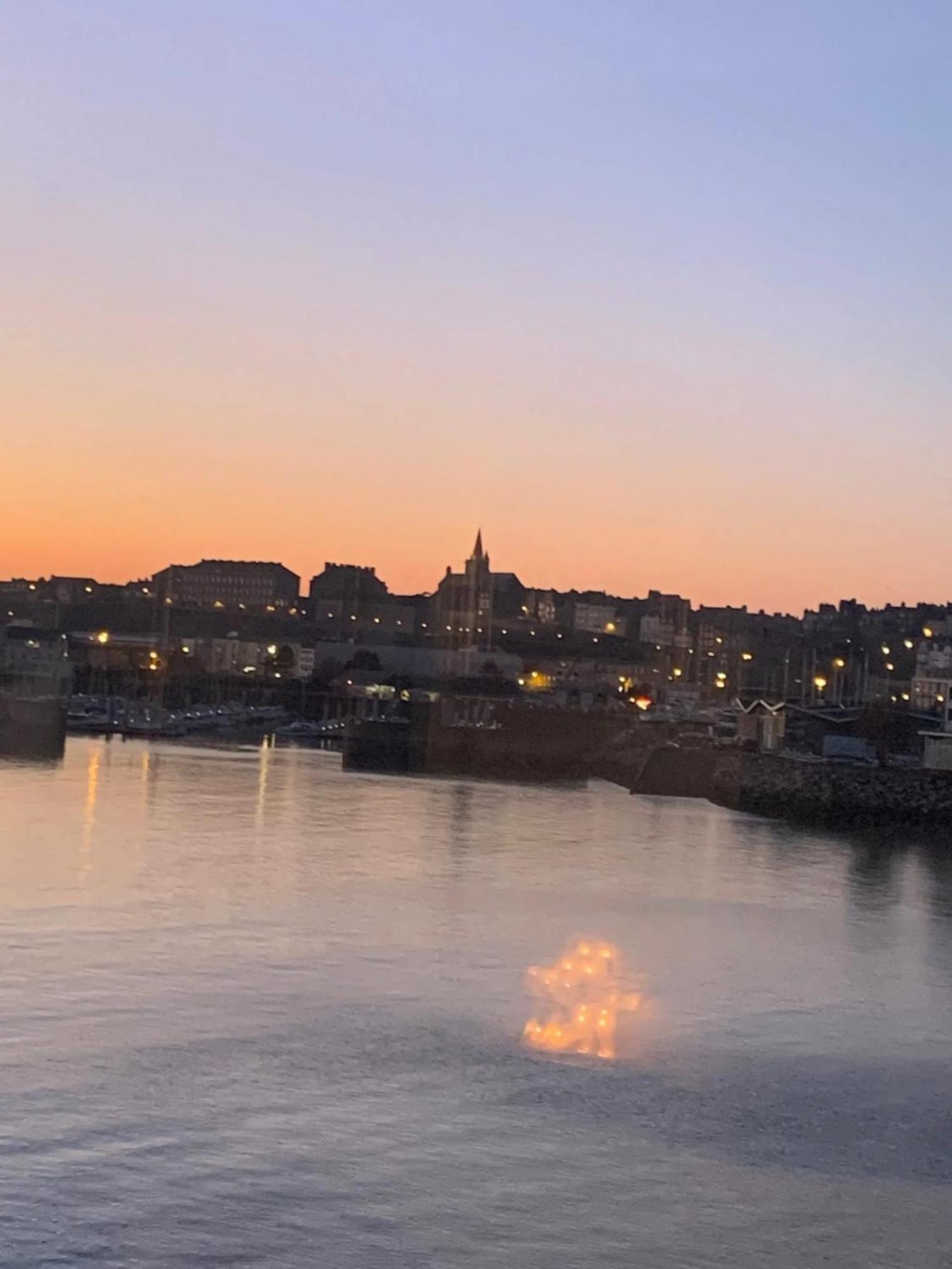 Appartement Moderne A Granville 55 M² Vue Sur Mer Eksteriør billede