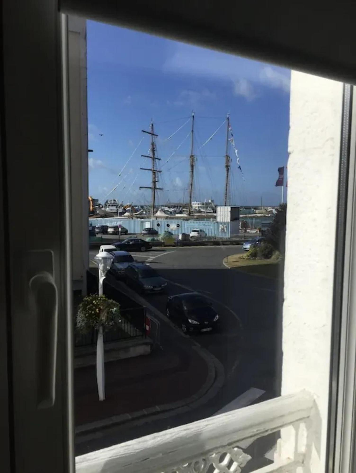 Appartement Moderne A Granville 55 M² Vue Sur Mer Eksteriør billede